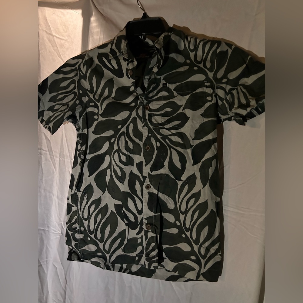 Quicksilver boys button down